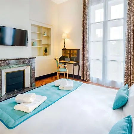 מלון דירות Appart'city Collection Arenes 4*