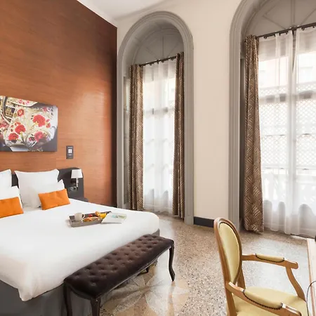 Appart'city Collection Arenes 公寓式酒店 4*