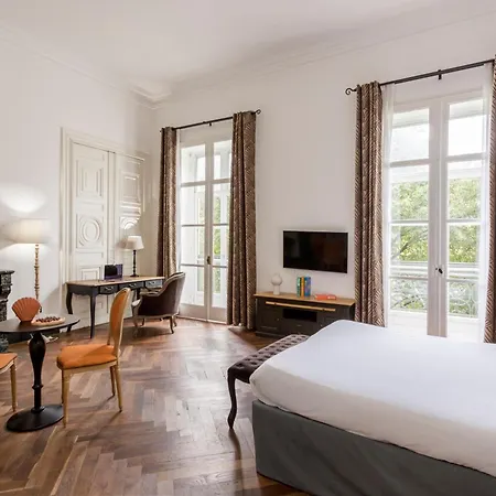 Appart'city Collection Arenes 4*