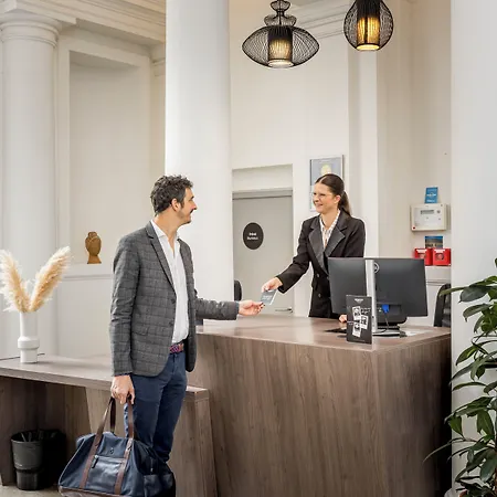 Appart'city Collection Arenes 4*