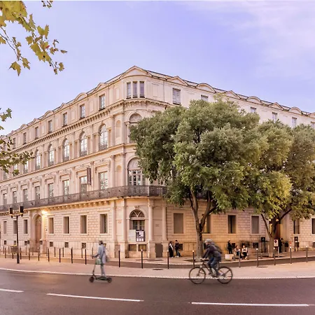 Appart'city Collection Arenes Aparthotel 4*