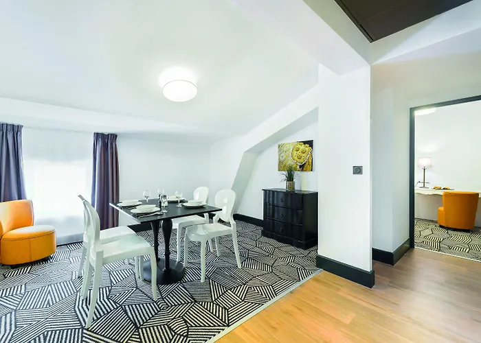 Aparthotel Appart'city Collection Arenes Nimes